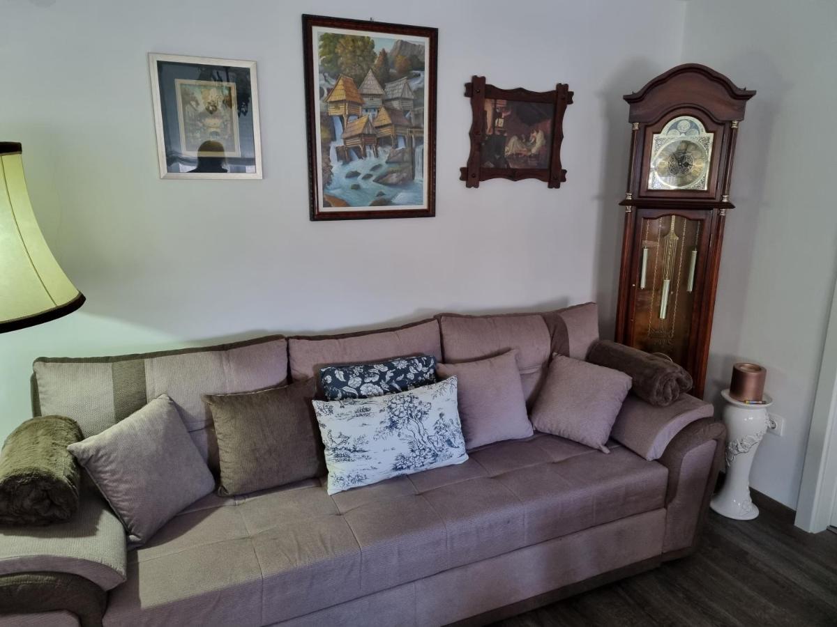 Apartment Blaoss Карловац Экстерьер фото